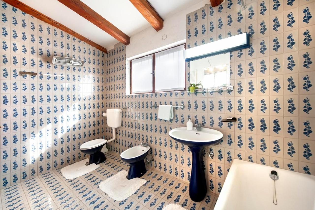 Studio And Room Tea Ровинь Экстерьер фото