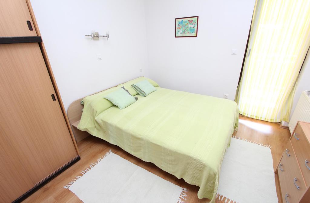 Studio And Room Tea Ровинь Экстерьер фото